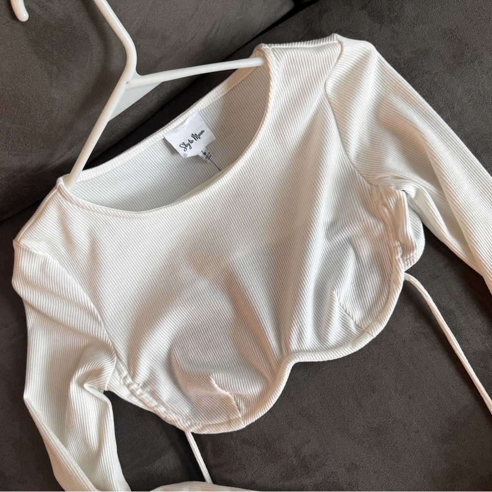 Elegant White Ribbed Crop Top